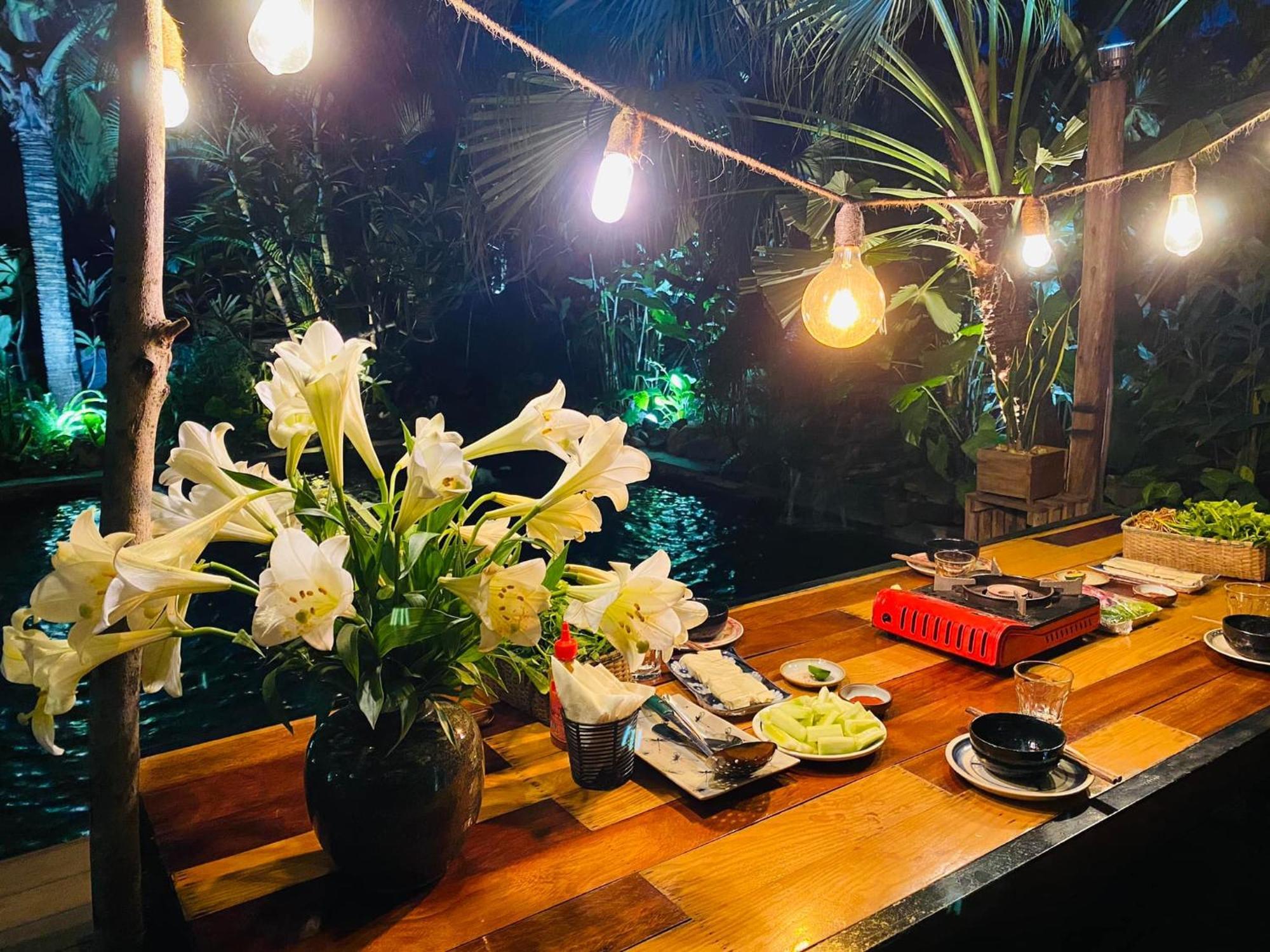 The Wooden Gate Hotel Xuan Son Bagian luar foto